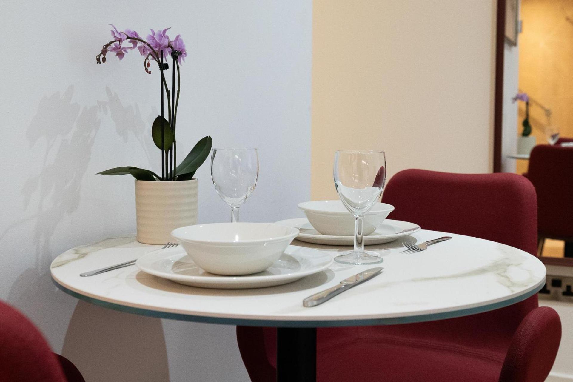 Premier Suites Edinburgh Fountain Court Экстерьер фото